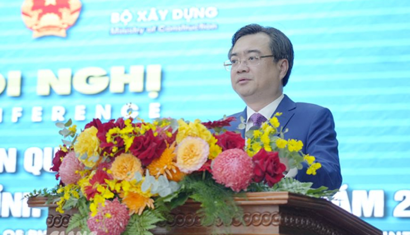 Đồng chí Nguyễn Thanh Nghị - Ủy viên Trung ương Đảng, Bộ trưởng Bộ Xây dựng phát biểu tại hội nghị.
